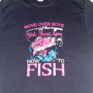 Girls/Women’s Fishing Shirt Size Small